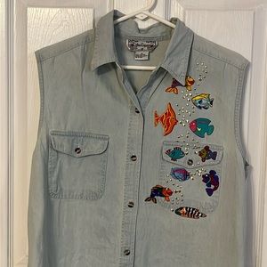 Vintage tropical sleeveless shirt with fish